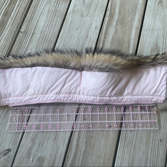 Burberry fox fur detachable collar pink zip 18” - Picture 7 of 8